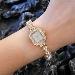 Fashionable Diamond-Studded Women's Quartz Watch Bracelet