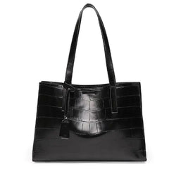 Crocodile Pattern Shoulder Crossbody Bag in PU Leather